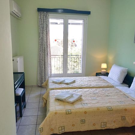 Konstantinos Apartments Agia Efimia 외부 사진