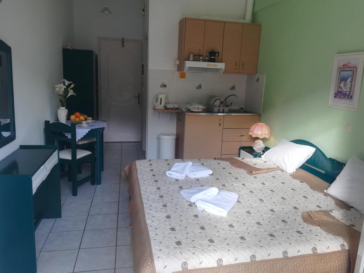 Konstantinos Apartments Agia Efimia 외부 사진