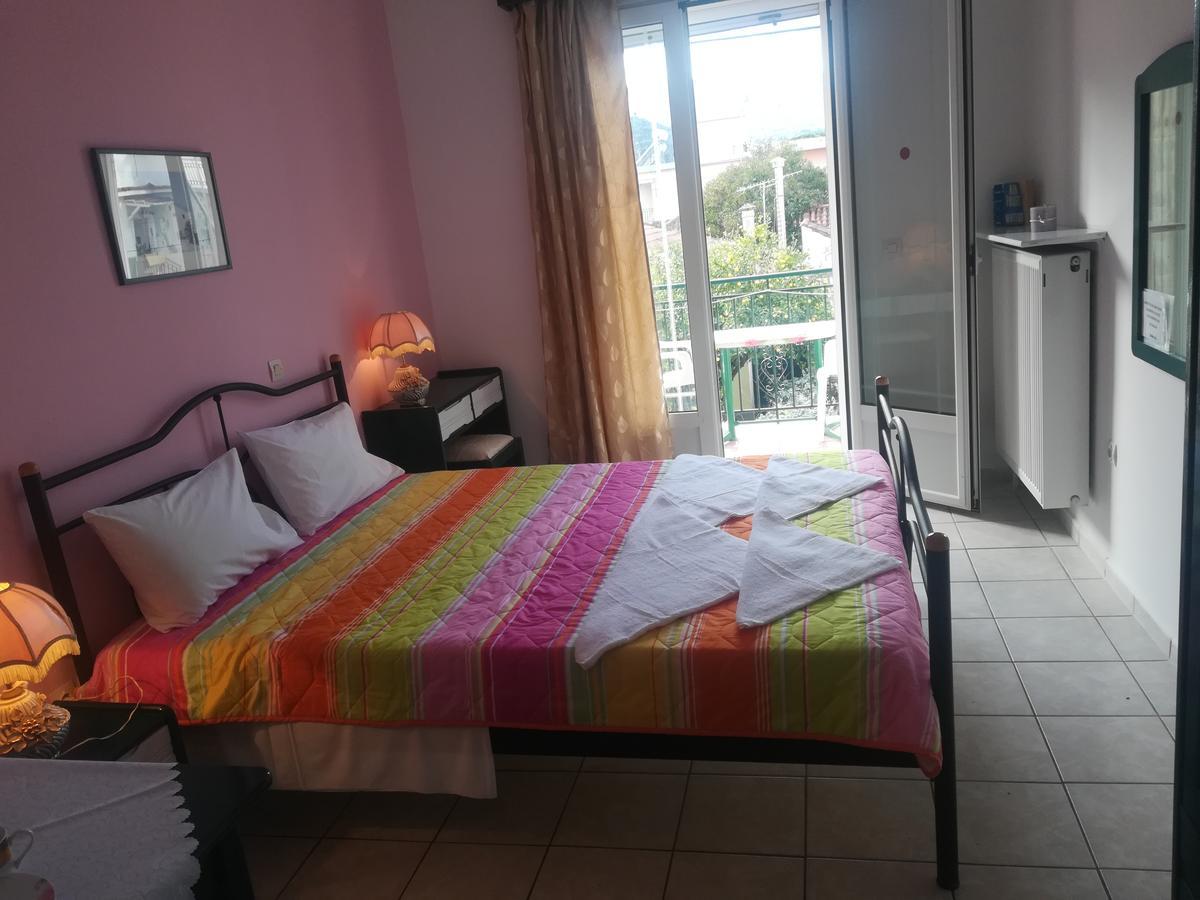 Konstantinos Apartments Agia Efimia 외부 사진