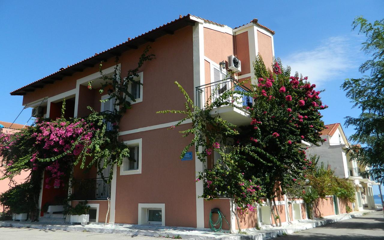 Konstantinos Apartments Agia Efimia 외부 사진